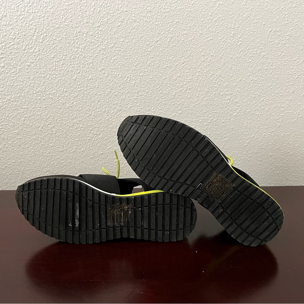 Aldo Women’s Black/Green Dwiedia Sneaker Size 6 - Picture 5 of 11